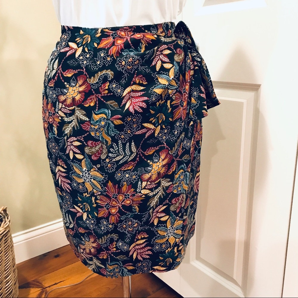 🍂 100% silk wrap skirt